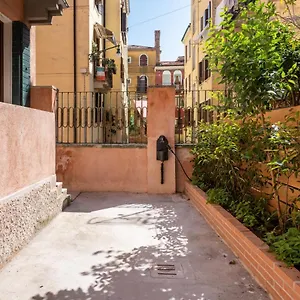  Apartment Boutique Italy